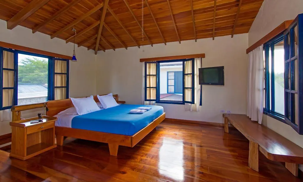 Galapagos Cottages Puerto Ayora  Dom wakacyjny