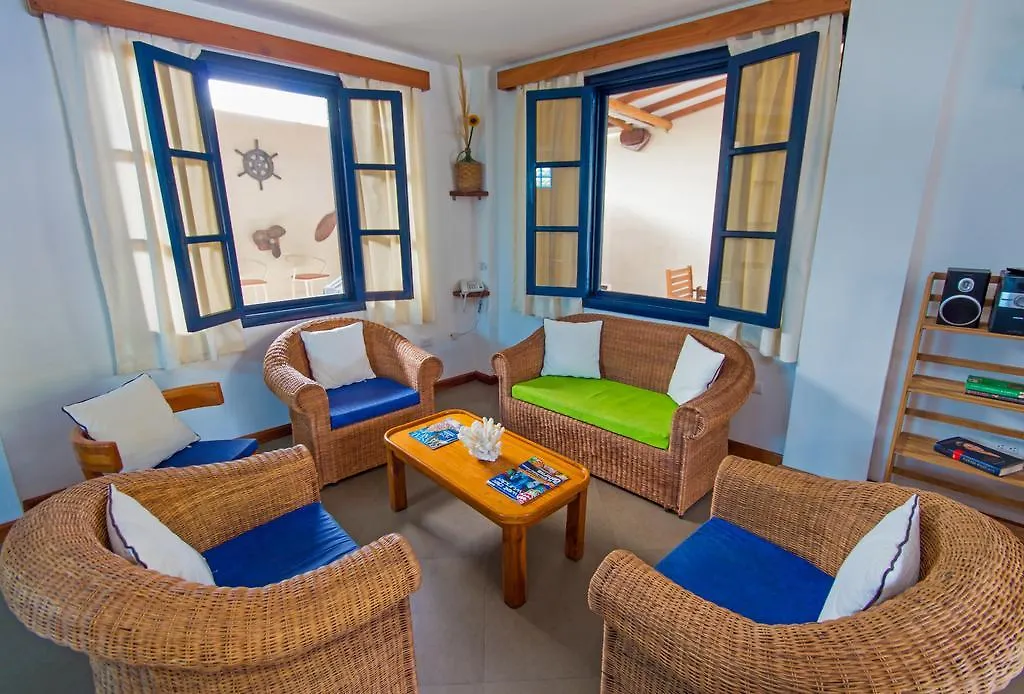 Galapagos Cottages Puerto Ayora  Dom wakacyjny